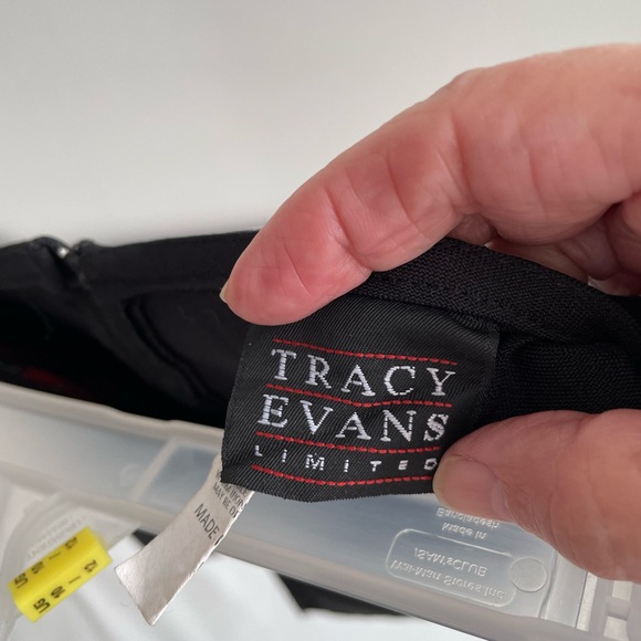 BLACK SKIRT RED PLAID PLEATS INSERTS BACK ZIPPER D RINGS VINTAGE TRACY EVANS - Picture 9 of 11